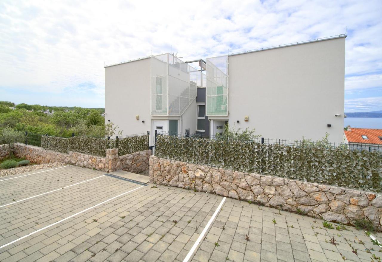 Villa Solis Lacus Modern Apartment - Private Heated Pool - Smart Tv Sky X - Free Parking Njivice Dış mekan fotoğraf