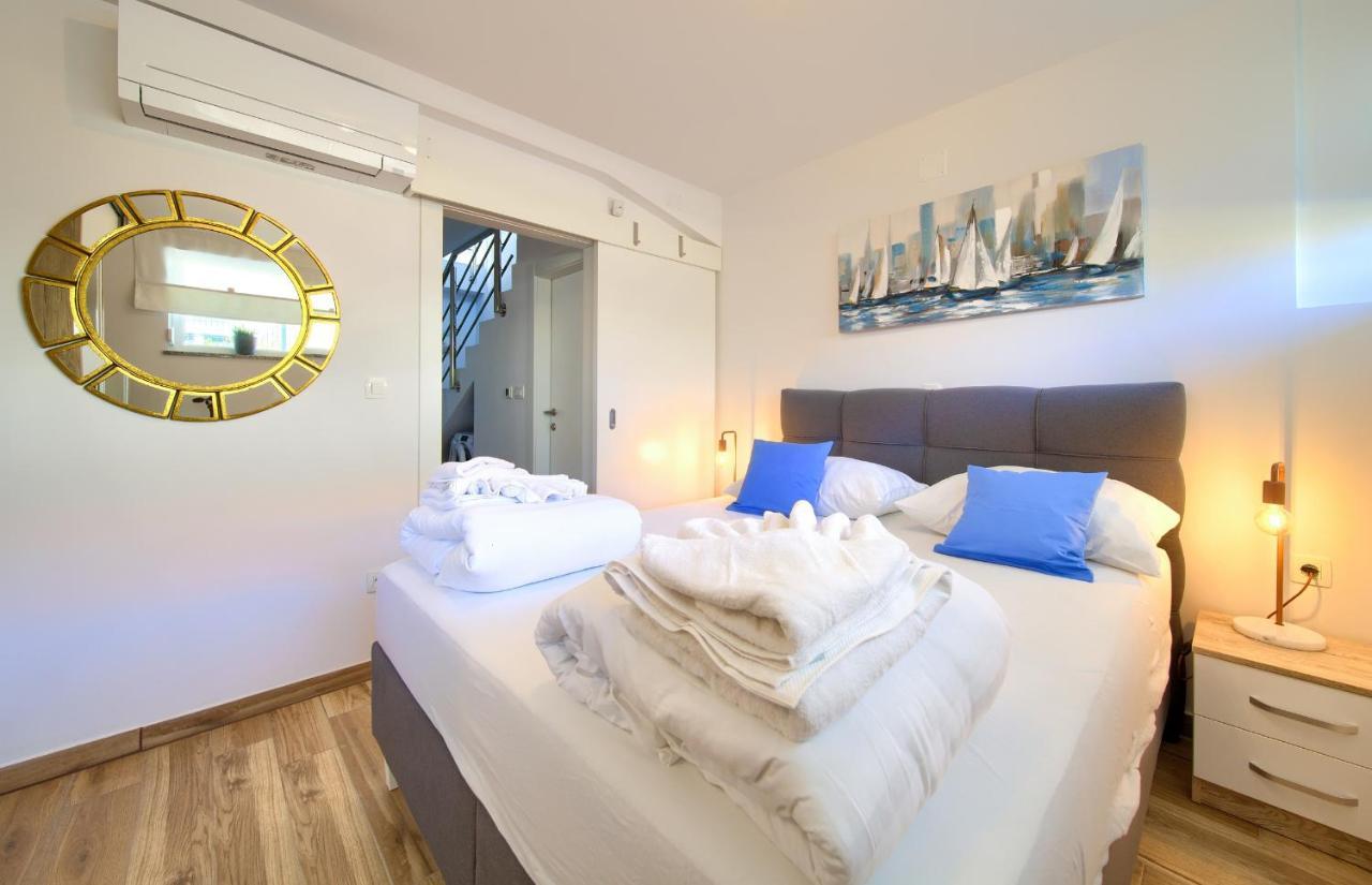 Villa Solis Lacus Modern Apartment - Private Heated Pool - Smart Tv Sky X - Free Parking Njivice Dış mekan fotoğraf